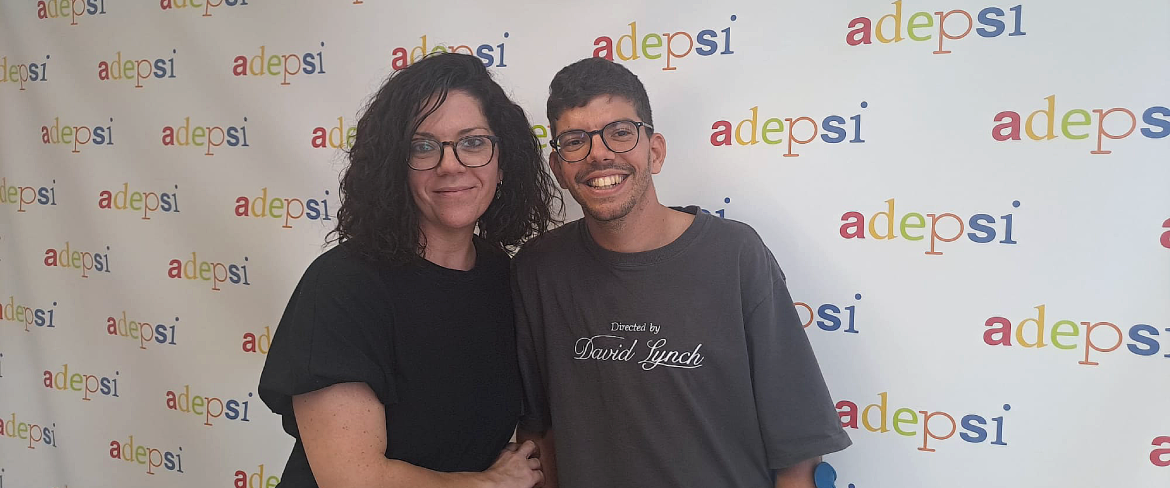 El Luis, un jove que ha aconseguit la inserció, entrevista a la Julia Déniz, tècnica Incorpora especialista en persones amb discapacitat