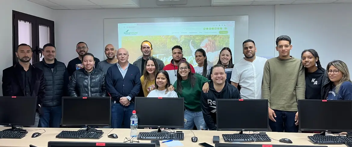 El Punto de Formación Incorpora de Soria acerca la realidad del mercado laboral a sus alumnos con el Día de las Empresas